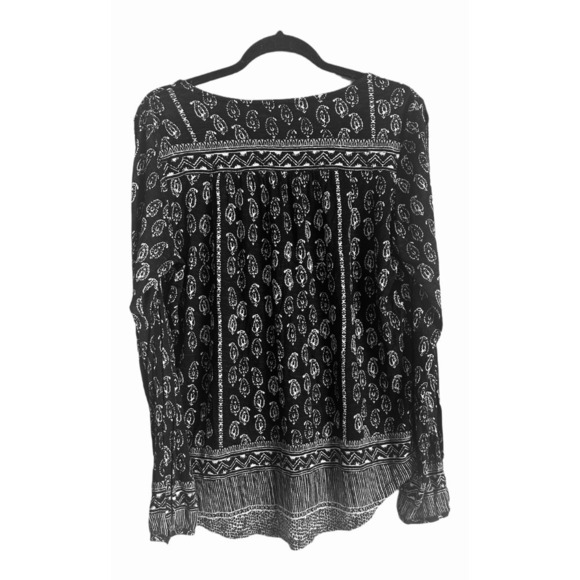 Lucky Brand Black and White VNeck Long Sleeve Tassel Blouse Size M Cold Shoulder - Picture 2 of 5